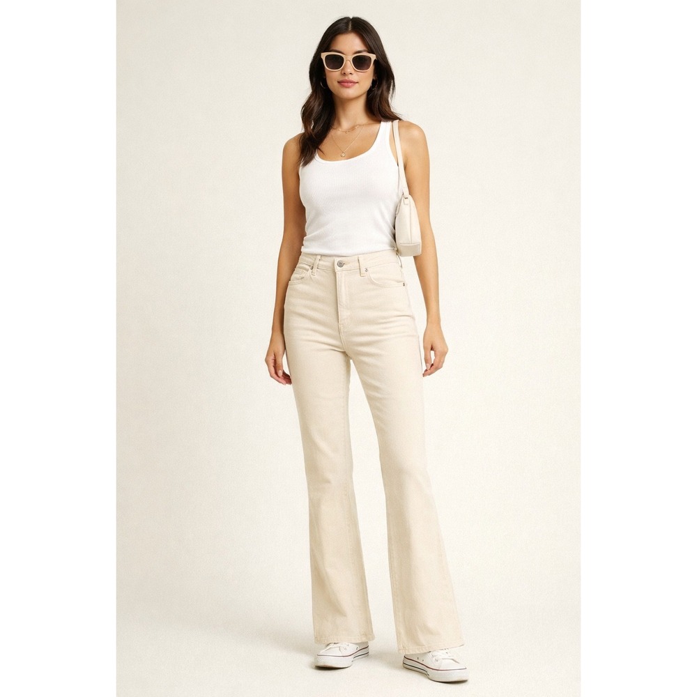 RE Generation by Celebrity Pink Carpenter Flare Jeans Cream Mid Rise‎ Size 1/25
